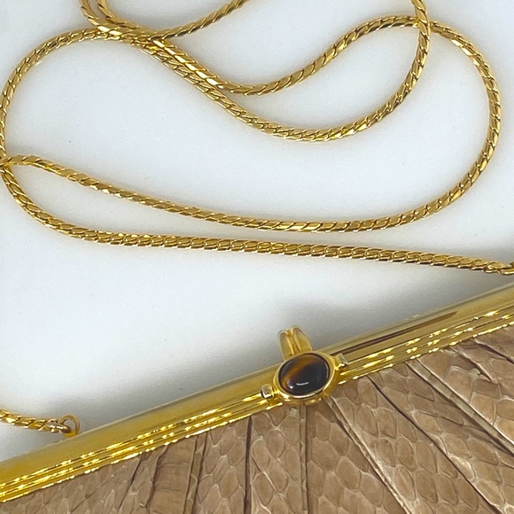 Judith Leiber python clutch bag - Picture 5 of 9